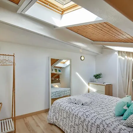 Rei Martí, Apartamento