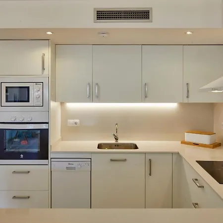 Rei Martí, Apartamento Gerona